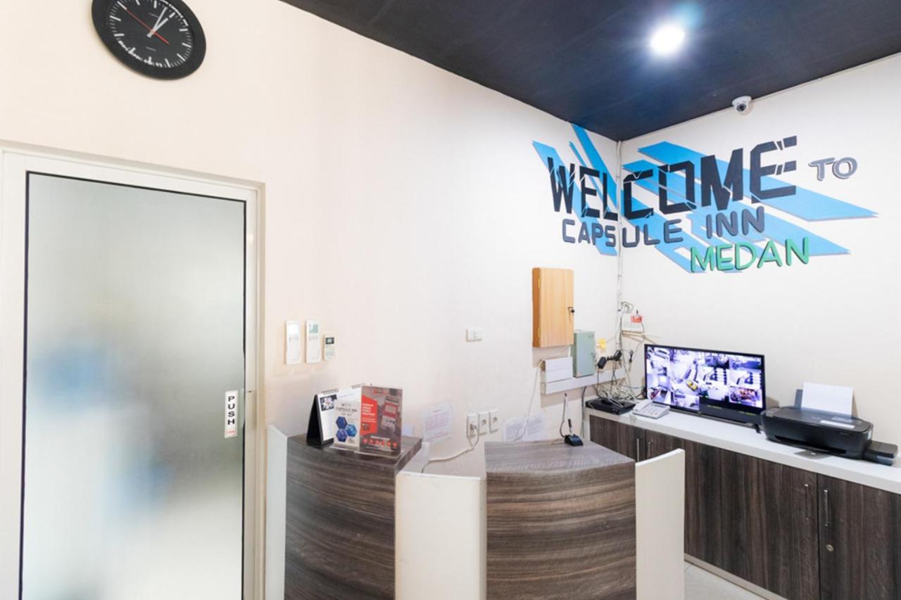 Reddoorz Hostel @ Capsule Inn Медан Экстерьер фото